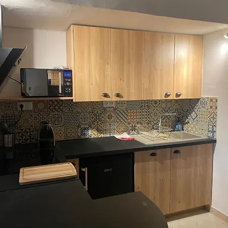 La Tour 3: Au Coeur De La Petite Venise Apartment *