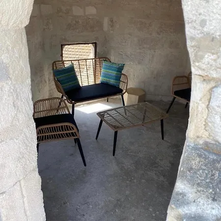 La Tour 3: Au Coeur De La Petite Venise Apartment